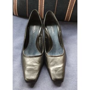 AEROSOLES WOMEN BLACK LEATHER Upper Pump‎ SHOES SIZE 8M